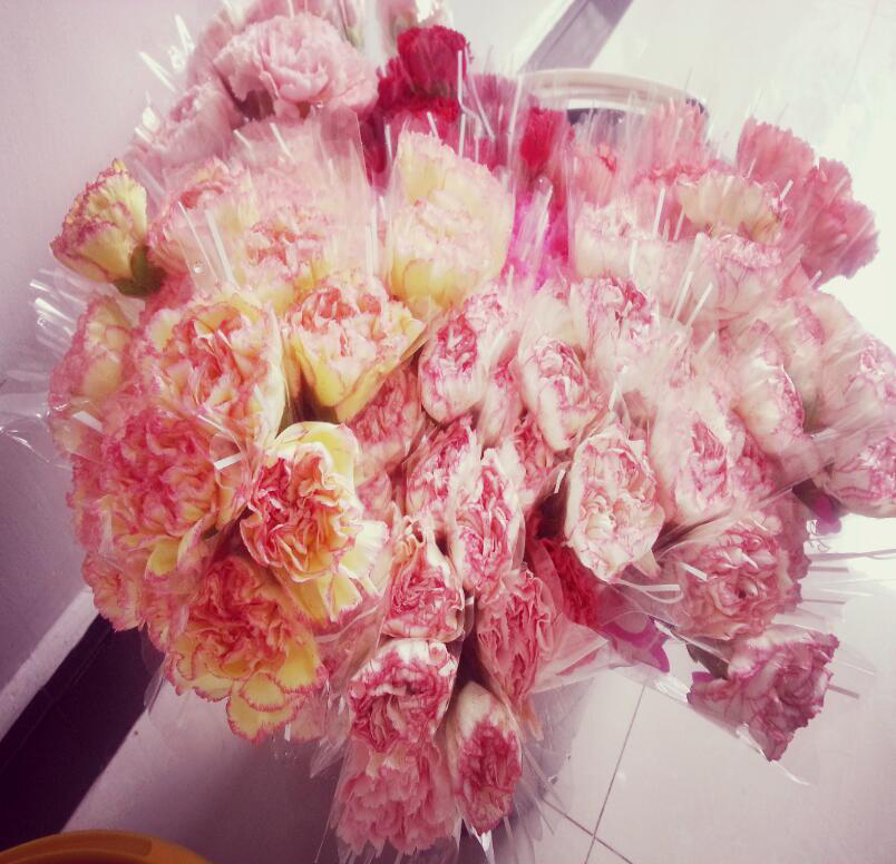 新長(cháng)江物業(yè)五月暖人心 母親節活動(dòng)甜蜜送祝福